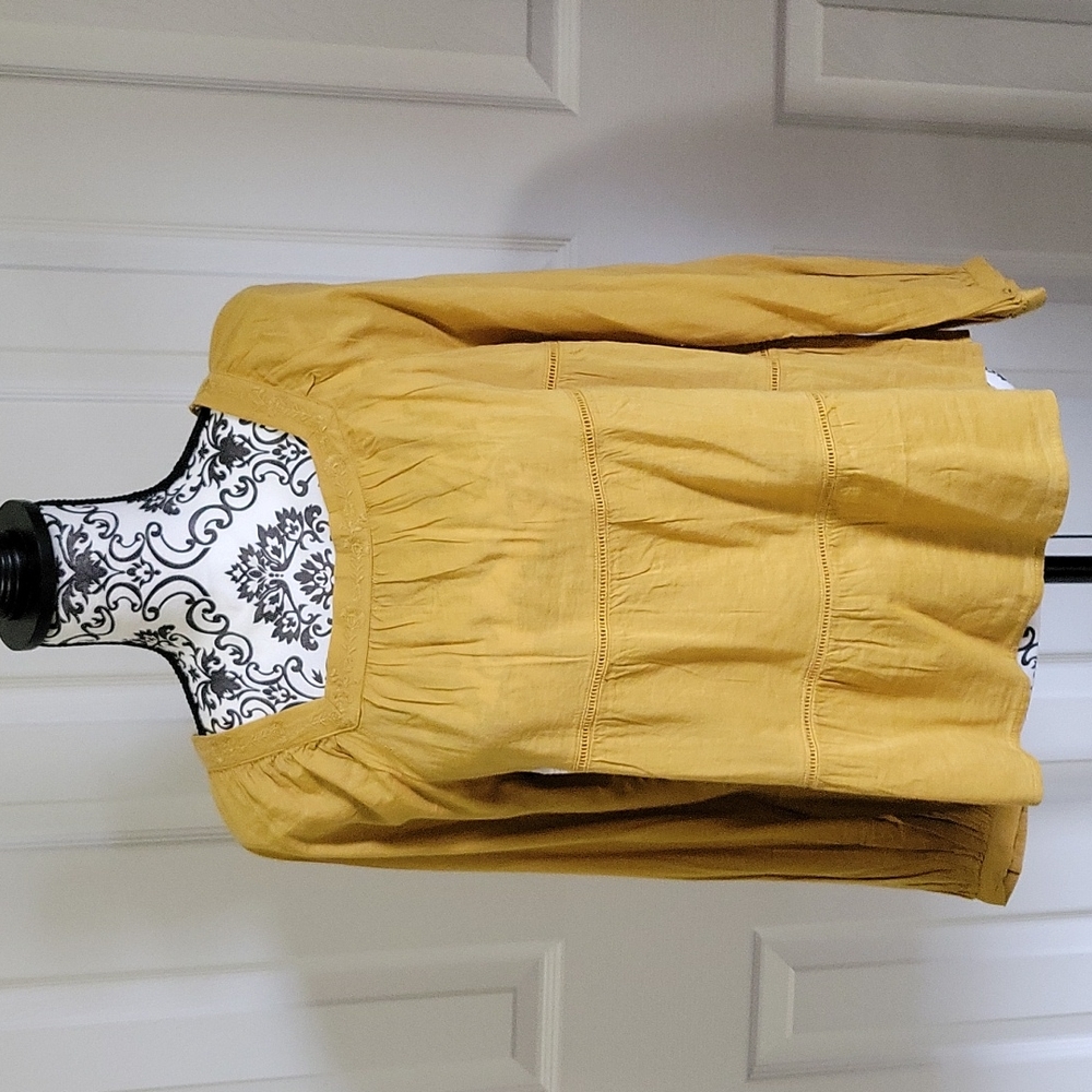 Old Navy blouse